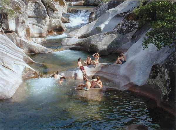 Los pilones, en la Garganta de los Infiernos