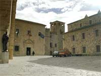 Turismo rural en Cáceres. Plaza de Santa María.